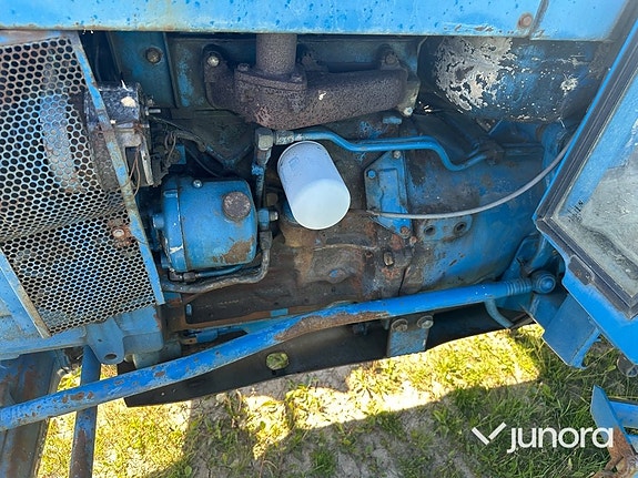 Traktor - Ford, 4610/2 4WD 23 of 29