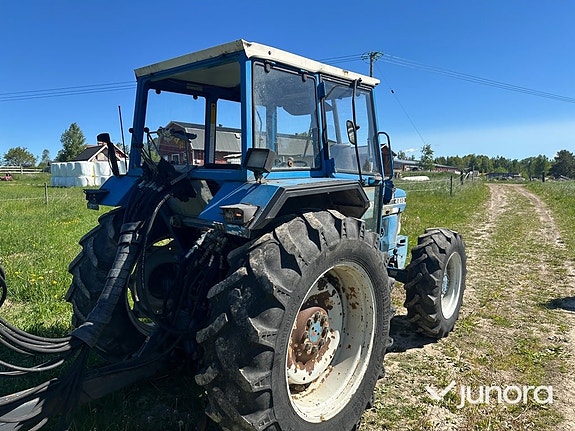 Traktor - Ford, 4610/2 4WD 7 of 29