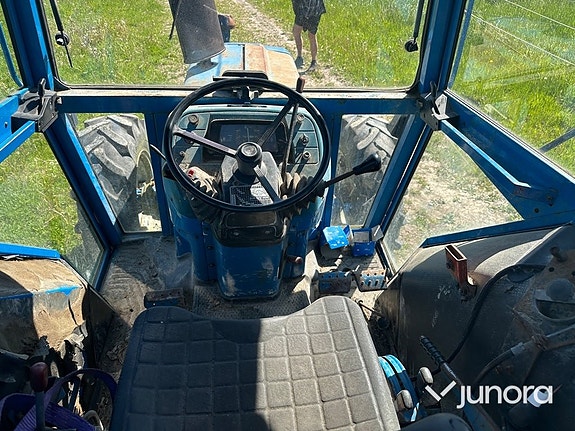Traktor - Ford, 4610/2 4WD 18 of 29
