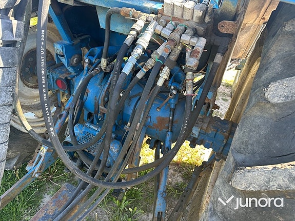 Traktor - Ford, 4610/2 4WD 25 of 29