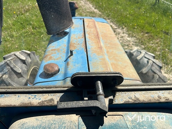 Traktor - Ford, 4610/2 4WD 21 of 29