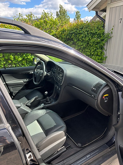 Saab 9-3X 7 of 13