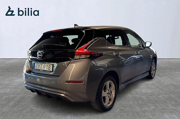 Nissan Leaf 4 of 5