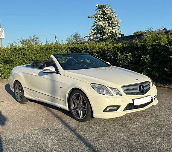 Mercedes-Benz E250 2 of 5