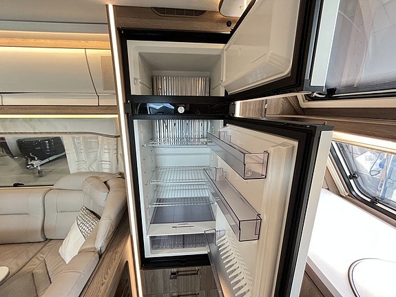 Kabe Imperial 780 TDL FK KS /ALDE/Mover/Solcell/AC/Läder/Ugn/Front kök/ 11 of 28