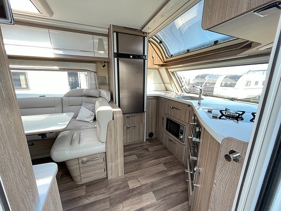 Kabe Imperial 780 TDL FK KS /ALDE/Mover/Solcell/AC/Läder/Ugn/Front kök/ 25 of 28