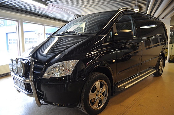 Mercedes-Benz Vito 113 2 of 5