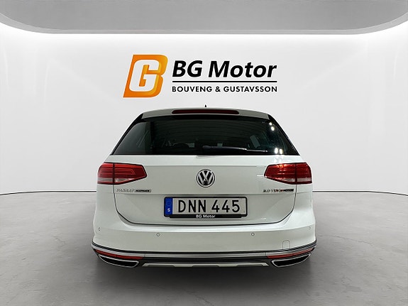 Volkswagen Passat Alltrack 5 of 5