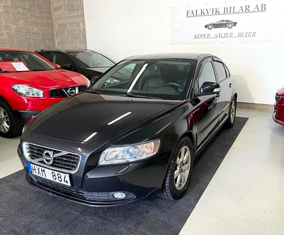 Volvo S40 3 of 5