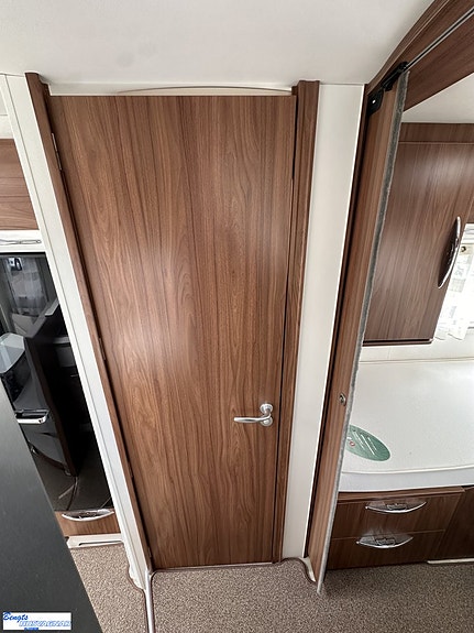 Pilote P 700 GJ | AUTOMAT | DIESELVÄRME | LUFTFJÄDRING 15 of 18