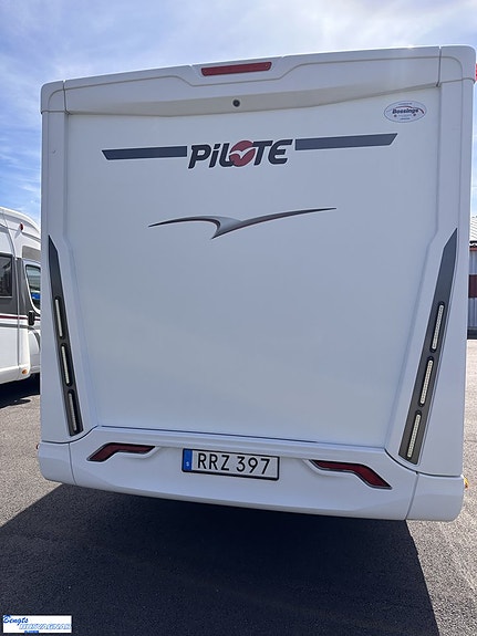 Pilote P 700 GJ | AUTOMAT | DIESELVÄRME | LUFTFJÄDRING 3 of 18