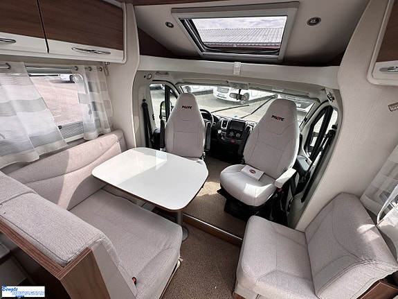 Pilote P 700 GJ | AUTOMAT | DIESELVÄRME | LUFTFJÄDRING 7 of 18