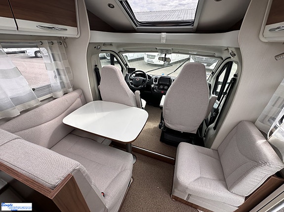Pilote P 700 GJ | AUTOMAT | DIESELVÄRME | LUFTFJÄDRING 5 of 18