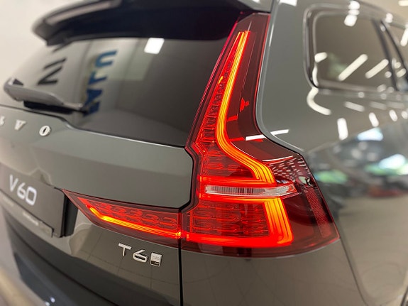 Volvo V60 7 of 28