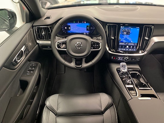 Volvo V60 9 of 28