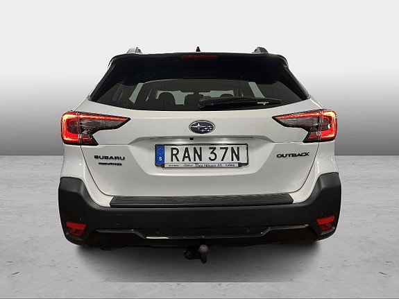 Subaru Outback 3 of 5