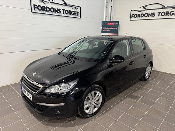 Peugeot 308 2 of 5