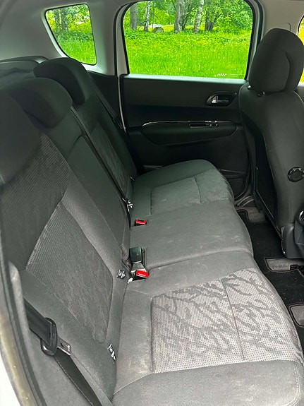 Peugeot 3008 5 of 5