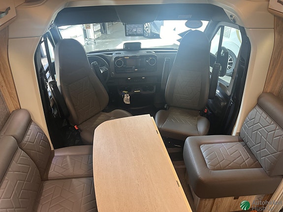 Eura Mobil XTURA 686 EF 10 of 21