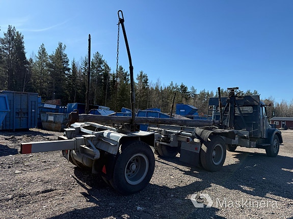 Lastbil Veteran Volvo Titan + 1 Axlad Briab Släp 5 of 5