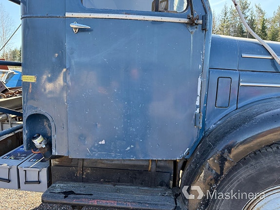 Lastbil Veteran Volvo Titan + 1 Axlad Briab Släp 23 of 27