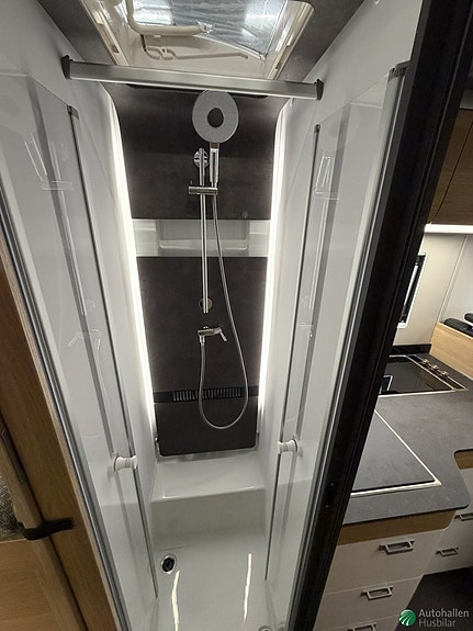 Adria MATRIX 670SL 13 of 15