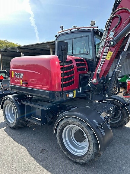 Yanmar B95W hjulgrävare demokörd 6 of 9
