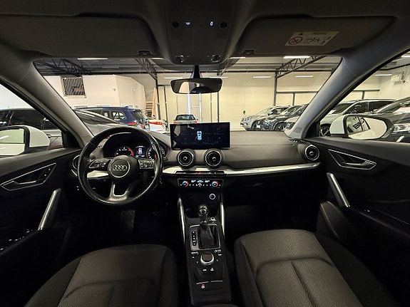 Audi Q2 16 of 19