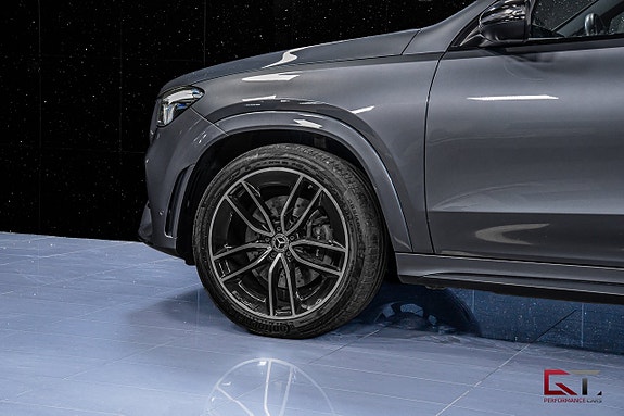 Mercedes-Benz GLE300 d 5 of 5