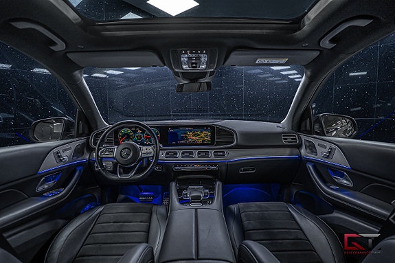 Mercedes-Benz GLE300 d 16 of 21