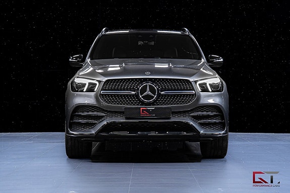 Mercedes-Benz GLE300 d 3 of 5