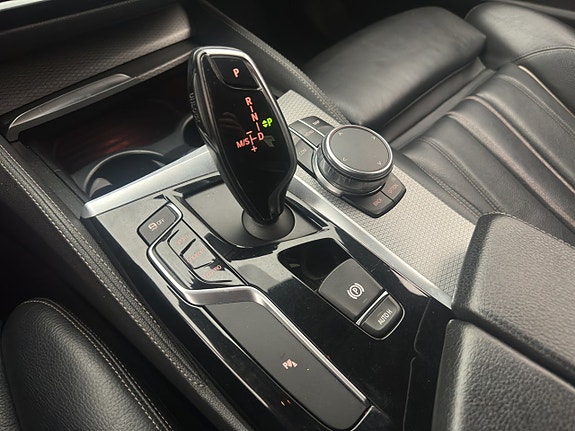 BMW 520d 27 of 30