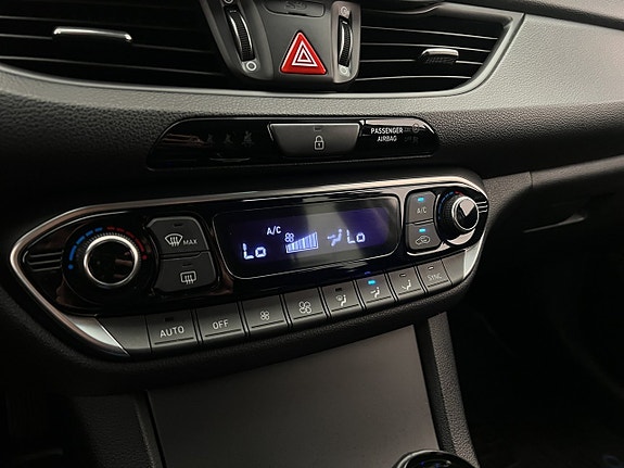Hyundai i30 24 of 30