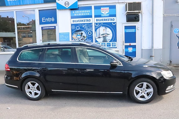 Volkswagen Passat 2 of 5