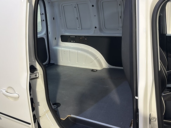 Volkswagen Caddy 7 of 24