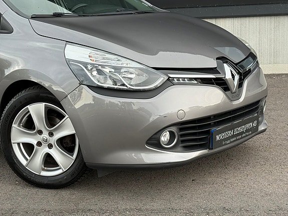 Renault Clio 8 of 23