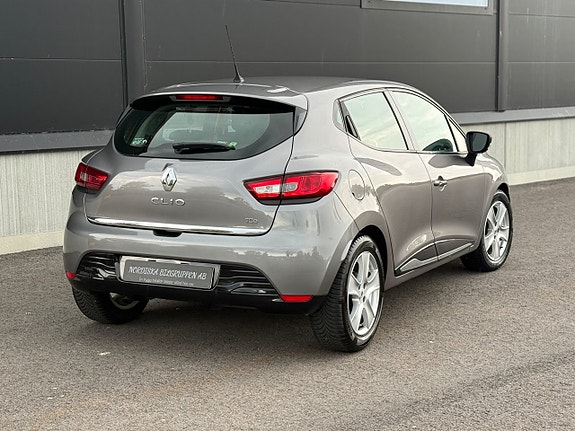 Renault Clio 9 of 23