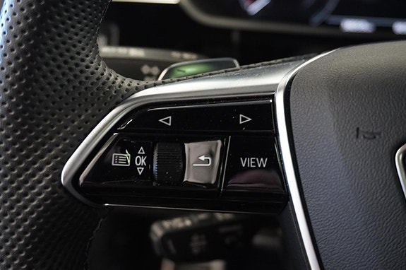 Audi Q8 e-tron 17 of 22