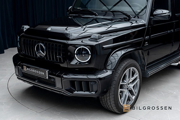 Mercedes-Benz G63 2 of 23
