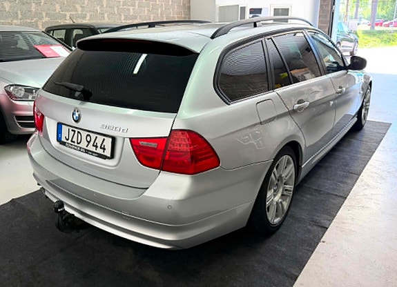 BMW 320d 5 of 21