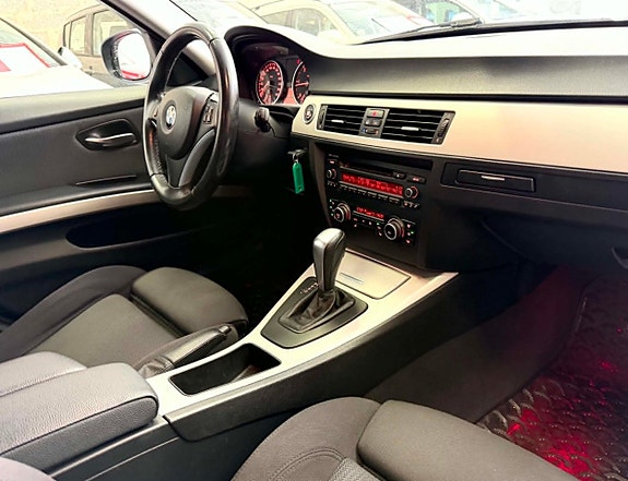BMW 320d 9 of 21
