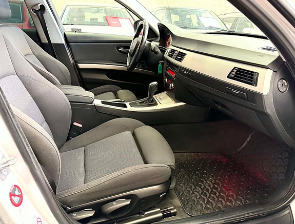 BMW 320d 8 of 21