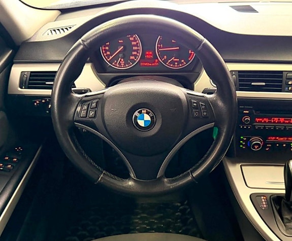 BMW 320d 13 of 21