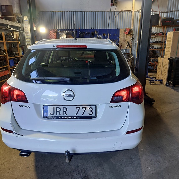 Opel Astra 5 of 5