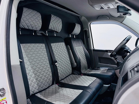 Volkswagen Transporter 6 of 17