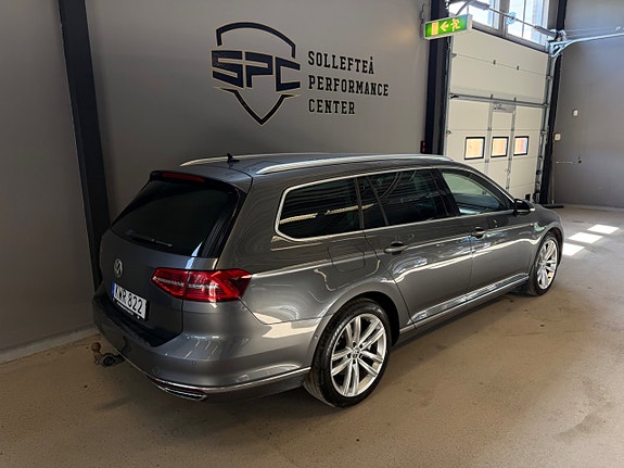 Volkswagen Passat 3 of 5