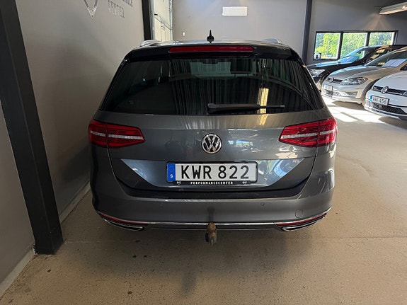 Volkswagen Passat 5 of 5