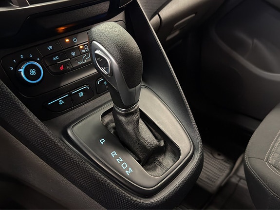 Ford Transit Connect 29 of 30