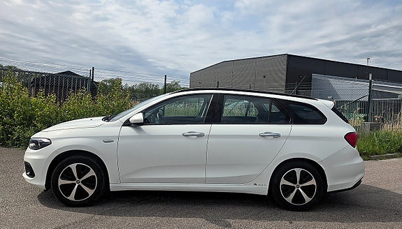 Fiat Tipo 2 of 5