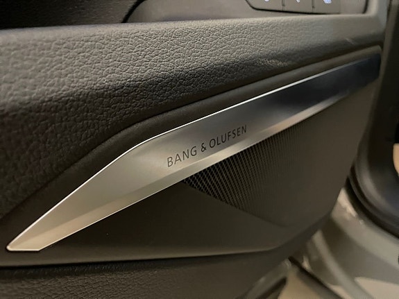 Audi Q8 12 of 15